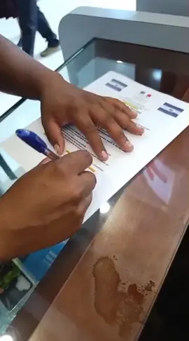 *Contrato de préstamo firmado*📚🏛️🤝⚖️💵🇸🇻🎉