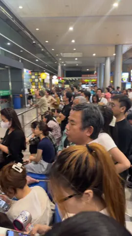 Tình hình sân bay Tân Sơn Nhất lúc này, đợi đón chồng quốc dân Hứa Quang Hán. #kuanghanhsu #huaquanghan #sanbaytansonnhat #xuhuong #fyp 