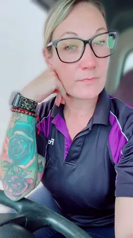 #greeneyes💚 #michigancheck💙💛 #gettosteppin #fyp #lol Tuesday vibes lol 