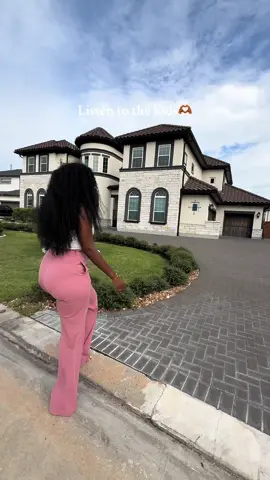 Representation matters🤎 #blackgirlsinrealestate #houstonrealtor #fyp #luxuryhomes  #representationmatters 