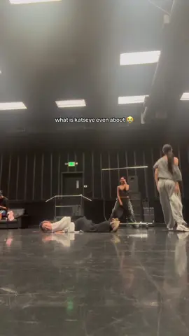 lara at the end im cryingg😭😭 #KATSEYE #katseye_sophia #katseye_megan #katseye_lara 