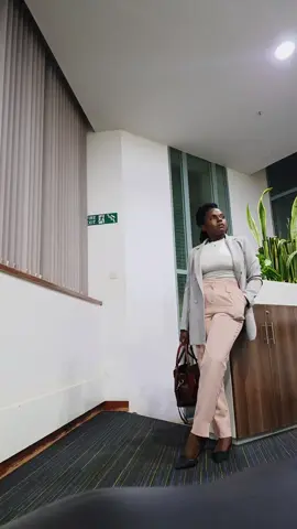 Wednesday fit also the audio🥰 #officeoutfit #corporategirlies #blazeroutfit #outfitinspo #fyp 