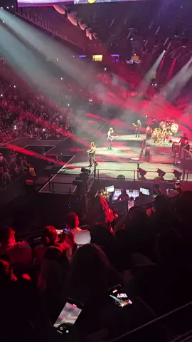 Ya esta disponible la camisa de #mana #manatour2025 #tiendatiktok 