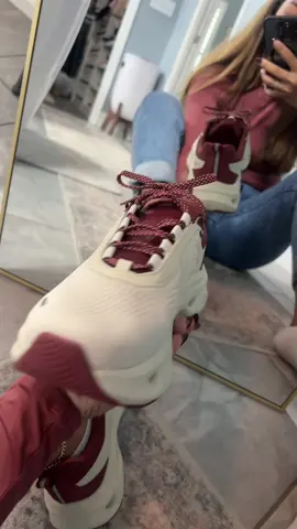 #runningshoes #walkingshoes #comfyshoes #tiktokshopfalldealsforyou #sneakers 