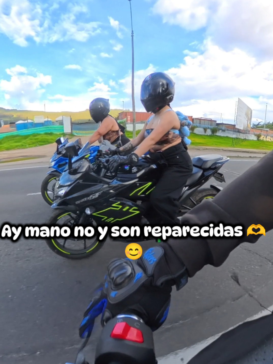 Si ya seee @Cata_xop 💋 ... Es que mi moto no tiene esa tecnología 🙄🤣🤦 #comedia #biker #bikergirl #mipersonalidadsebasaen #humor 