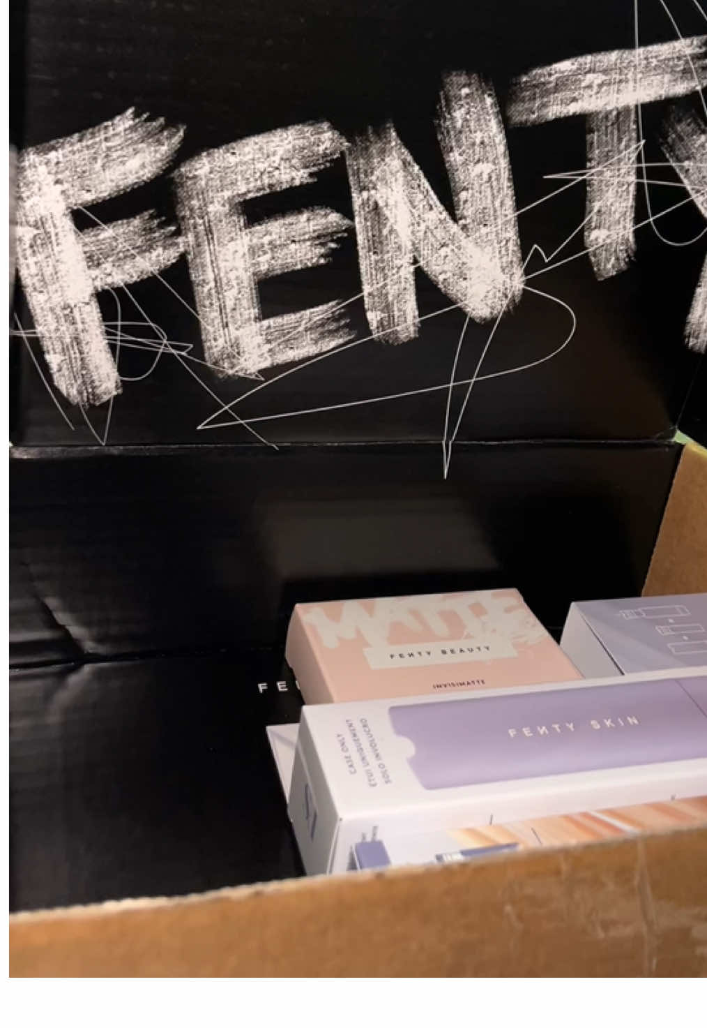#fentysuperbrandday 