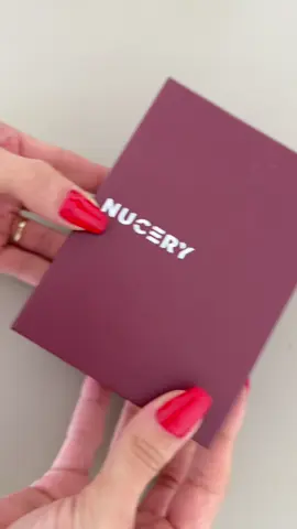 Hediyelerim geldi ve gerçekten hepsine bayıldım 🤍 Kalitesi harika! Siz de alışveriş yapmak isterseniz MERVE80 koduyla %60 indirim sizi bekliyor ✨ www.nucery.com Teşekkürler Nucery 🌸 #nucery #nuceryjewelry #nuceryofficial @ncyofficial 