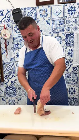 Il cliente numero 1, ogni volta che viene finisce il 🧂 