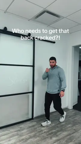 Who needs therapy when your chiropractor drops the beat on your spine? #chiropractic #chiropractortiktok #tpain #foryoupage #fyp @MomOnTheGo 📚 ❤️ @Morgan Hancock @Jessica Mae | Boy Mama 🍒✨🤎 