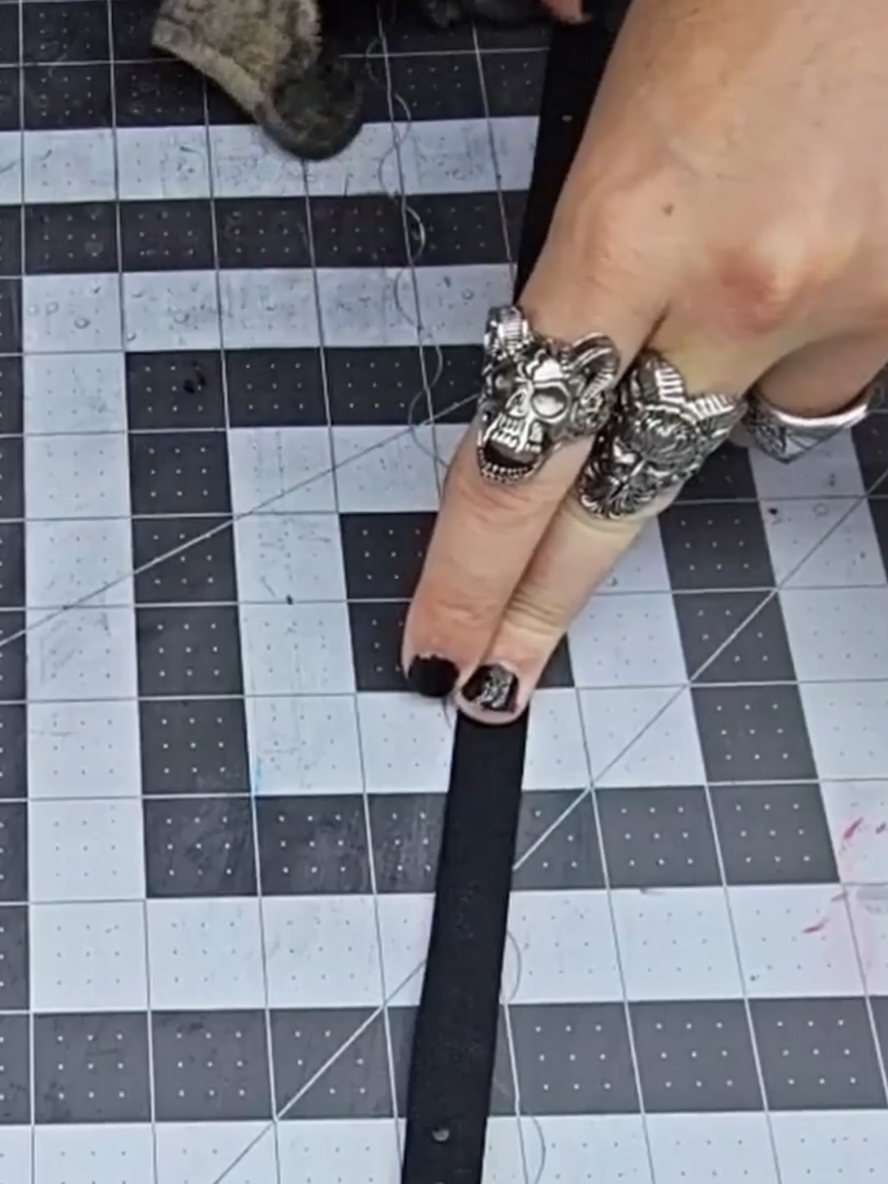 How we feel about my hands working leather with som3 clips od my audios on them? #asmrrp #asmr #spicybooktok  #magicwave #spicyasmr 