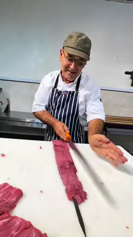 The chef's superb knife skills🔪💀 #meats #chefskills #fyp 