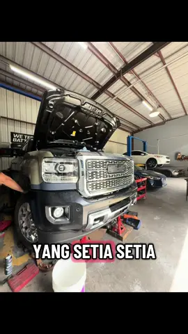 Working on the Denali #2500 #chevy #gmc #sierra2500hd #duramaxdiesel 