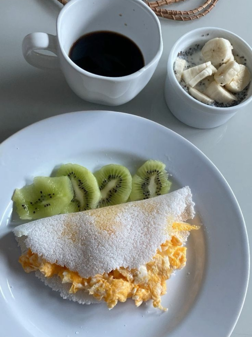 Falta pouco pra bater 10k! Se você curte o que posto, me dá essa força? É de graça e me ajuda muito! #fyp #boatarde #lanche  #cafe #fake @Fotosfake2025 