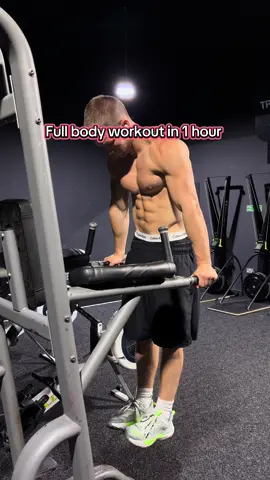 You don’t have to be in the gym for 2 hours everyday. Stay consistent, eat good and you’ll see gains🤝 #gym #athlete #GymTok 