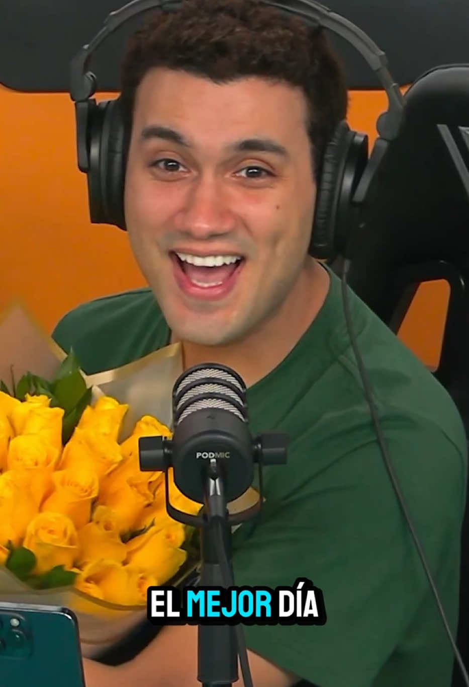 MIRA DE QUIEN TE BURLASTE! @Giacomo Benavides @domenico_beub @salandela @miranda @ñengoonetto #floresamarillas #floricienta #21deseptiembre #fyp #zacatv 