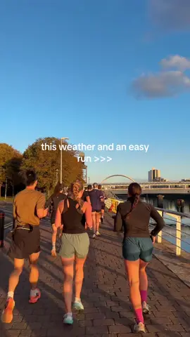 Join us for easy miles at 6pm every Tuesday! #triathlon #glasgowuni #Running #easymiles #sportsclub 