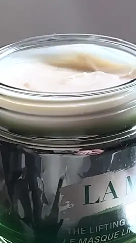 A little moment of calm for you ☁️ #LaMer #LaMerSkincare #LaMerLiftingFirmingMask #ASMR #Calm 