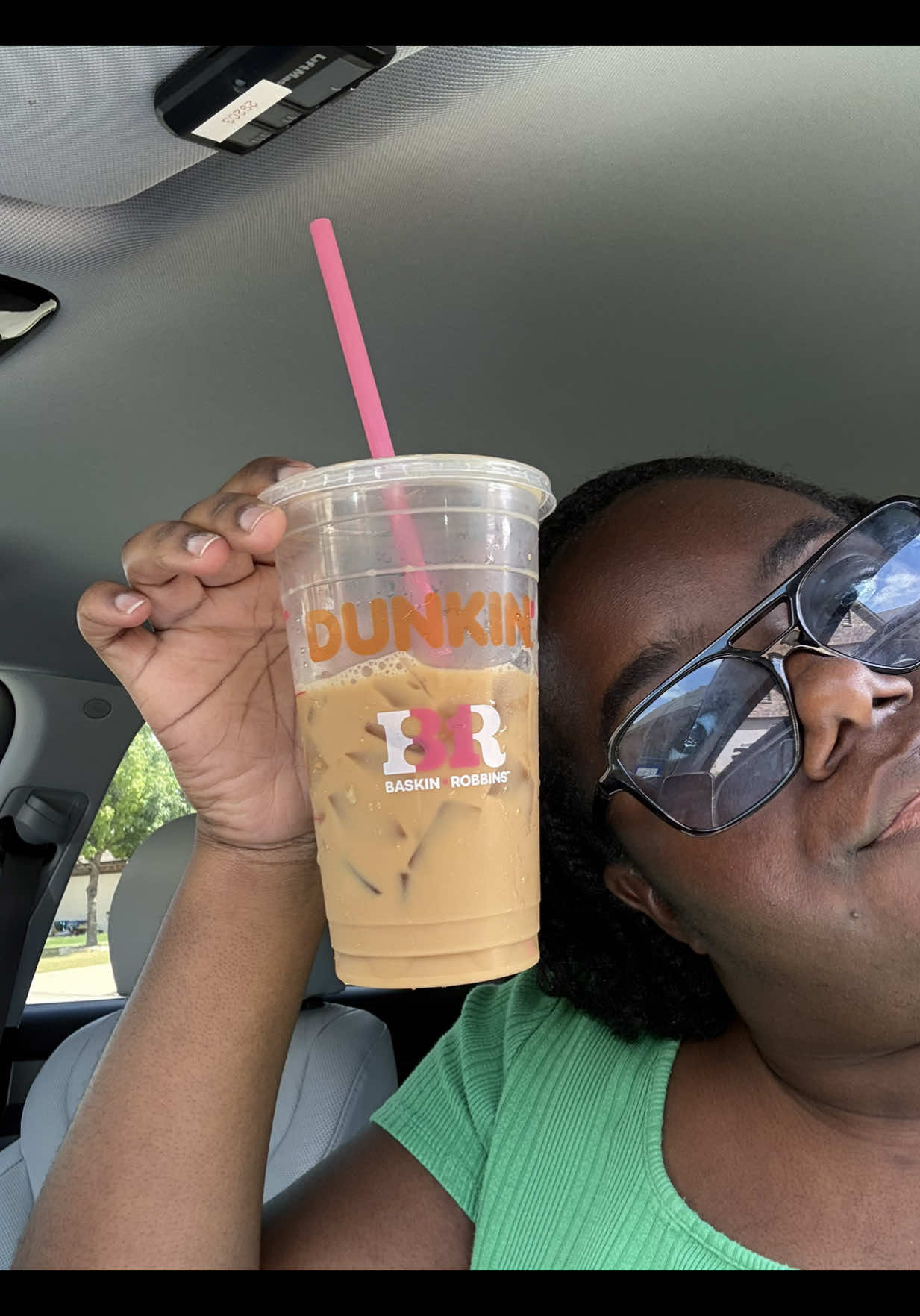 The BEST dunkin order! Not too sweet, not too strong, JUST PERFECT.Iced Medium Coffee with 2 vanilla cool bean syrups, 2 blueberry shots, 2 cream, and 1 shot of espresso🫐 @Dunkin' #dunkin #dunkindonuts #icedcoffee #coffeeorder #coffeetiktok 