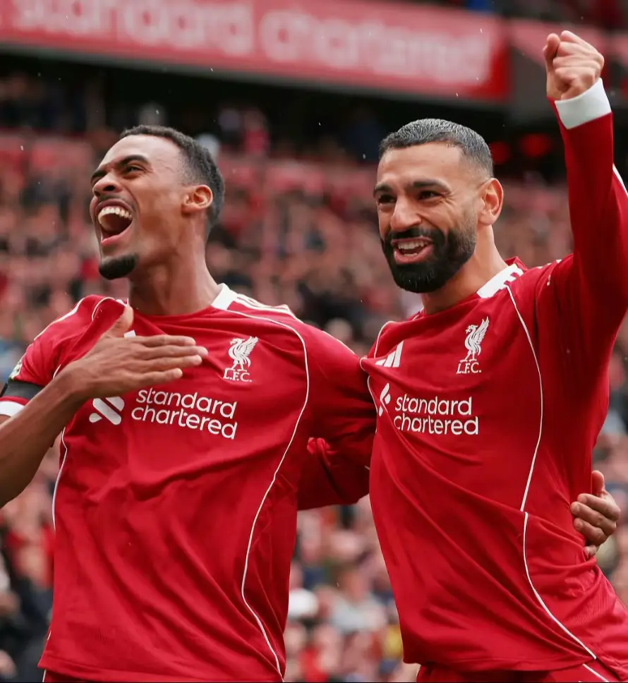 Wallpapers of LFC fron their game against Everton  #wallpaper #fyp #blowthisup #goviral #Football #4k #FIFA #2526season #ucl #liverpoolfc #liverpooltransfers #LFC #YNWA #everton 