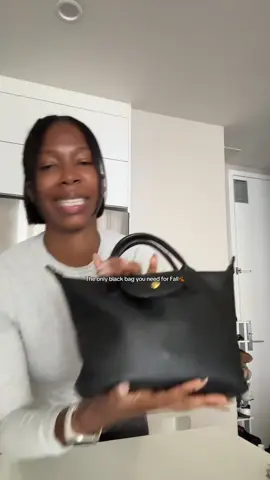 If I had a dollar for all the people whove asked me in person if it’s a coach bag, I’d be filthy rich lol. It’s such a cute, everyday bag.  Just imagine  denim in denim look for the fall!🤗🥰 #fallfashion #fallhandbags #blackbag #everydaybag 