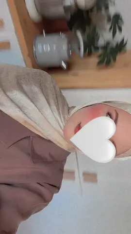 Giving Miss Honey energy in a world full of Trunchbulls #misshoney #teacher #montessori #libya🇱🇾 #benghazi 