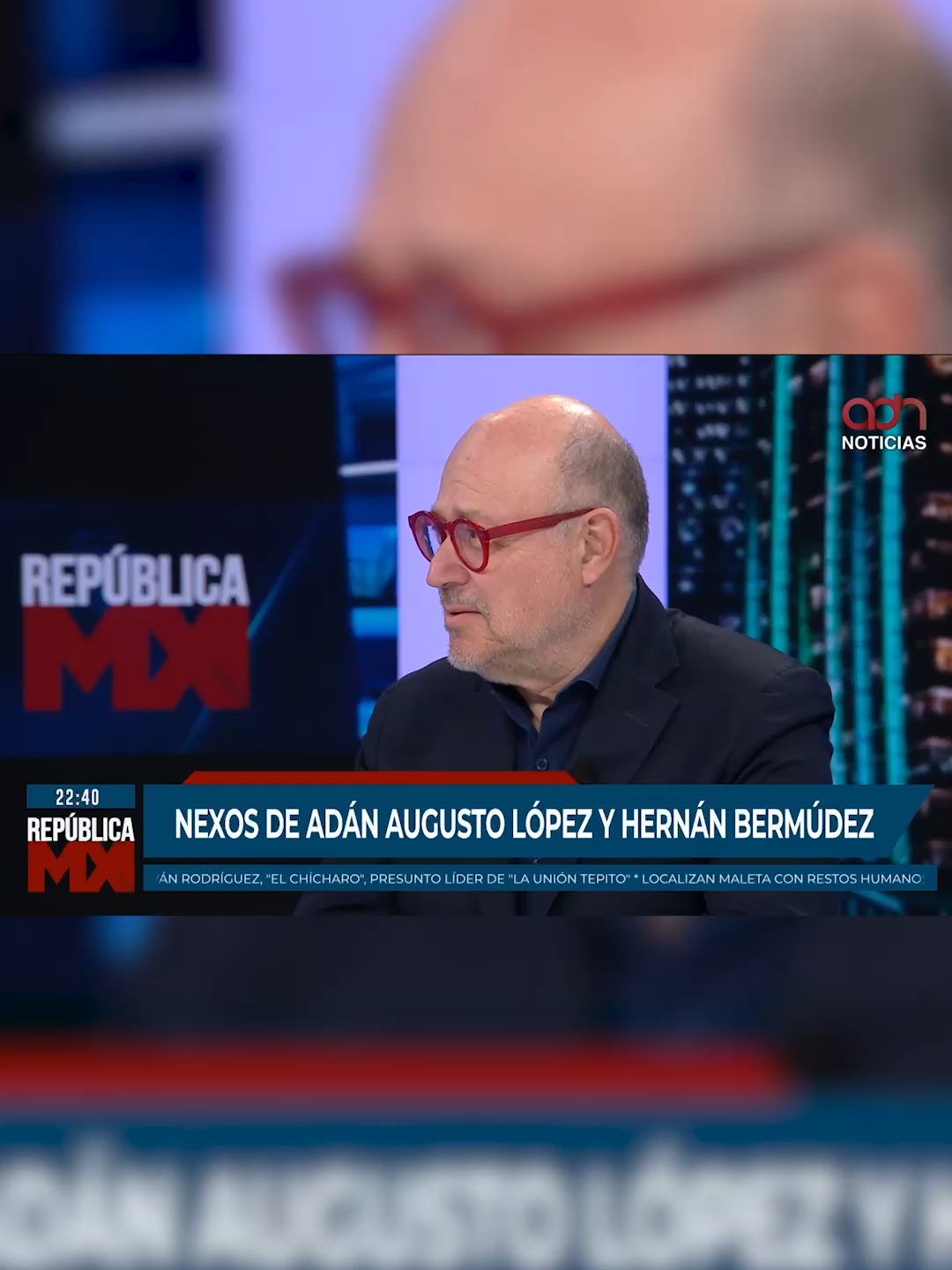 🔍 Vínculos políticos y familiares en Tabasco La relación estrecha entre Bermúdez Requena, Adán Augusto López y AMLO influye en decisiones clave del gobierno estatal de Tabasco. Con conexiones que datan de más de 30 años y acusaciones que incluyen vínculos con el crimen organizado, se cuestiona cómo estas relaciones afectan nombramientos y estrategias contra delitos como los secuestros. Un vistazo al impacto del poder familiar y político en la administración pública. #PolíticaMéxico #Tabasco #Corrupción #adanagustolopez #CrimenOrganizado #AMLO