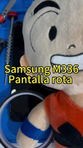 Si te gusta este vídeo darme un like 😘 #nicephonemostoles #reparacionmovil #pantallarota #cambiopantalla #reparacion 