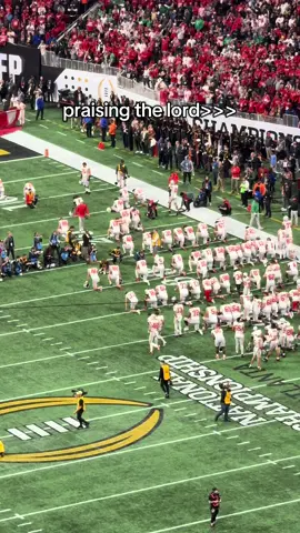 men who worship the lord>>> #ohiostate #football #ohio #state #football #nationalchampions #CollegeFootball #jesus #worship #foryou #fyp #foryoupage #fyppppppppppppppppppppppp 