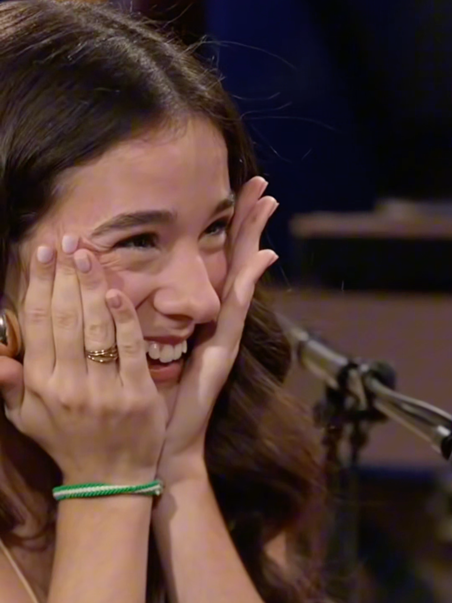 La FAVORITA de la semana @cristina.ot2025 y los NOMINADOS @claudiaarenas.ot2025 e @ivanrojo.ot2025 han VISITADO  #ConexiónOT23S y nos han contado muchas cosas para conocerles un poco MEJOR 💙👀 Podéis ver el programa COMPLETO en @primevideoes ⭐️