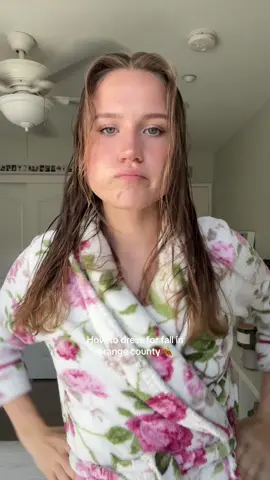 It’s literally summer weather ☺️  #fallfashion #elevatedoutfit #jewelry #OOTD 