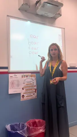 Pronunciation is easy!  #pronunciation #teachersoftiktok #fyp #teacherlife #englishlesson 