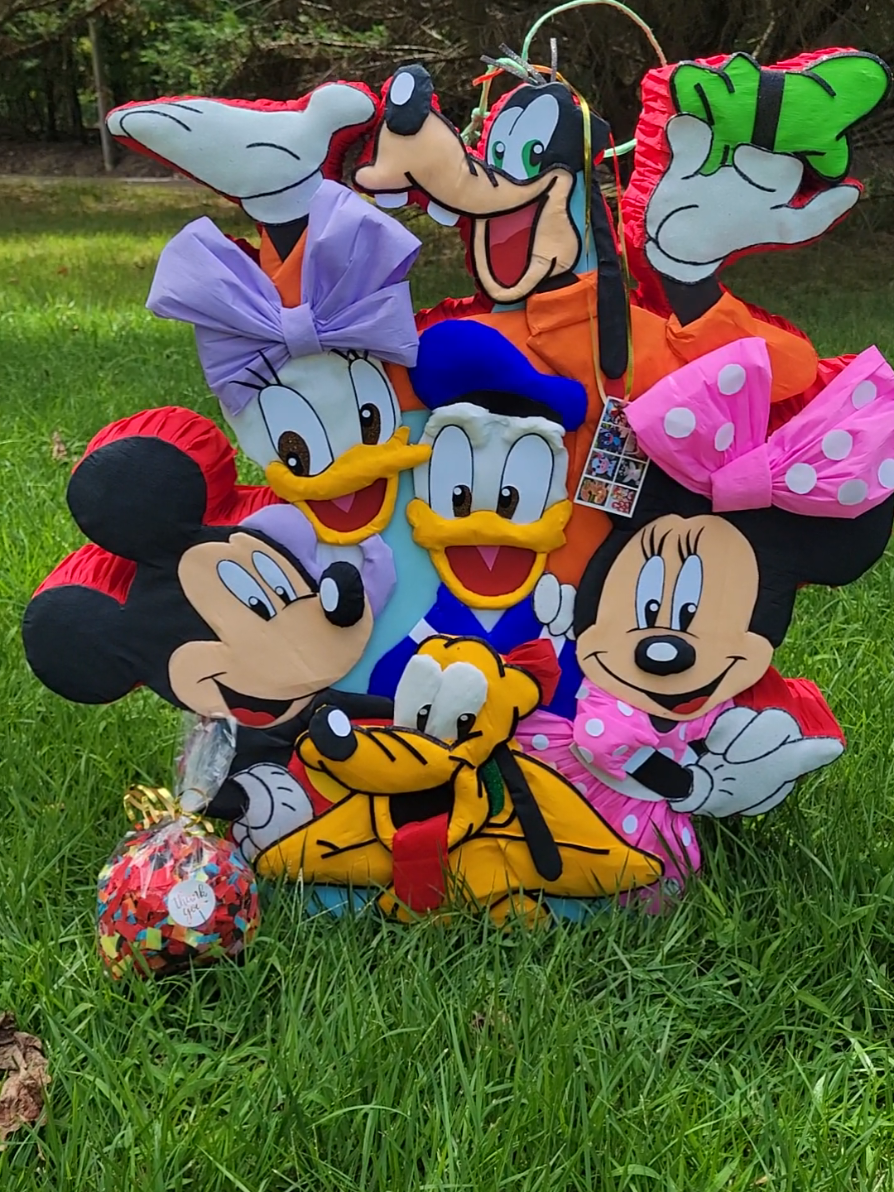 My favorite so far 🥰🥰 #mickey #emprendimiento #handmade #piñataspersonalizadas #fyp 