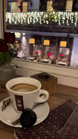 Coffee☕️ & Snow🌨️ #switzerland #coffee #Christmas #snow #سويسرا 