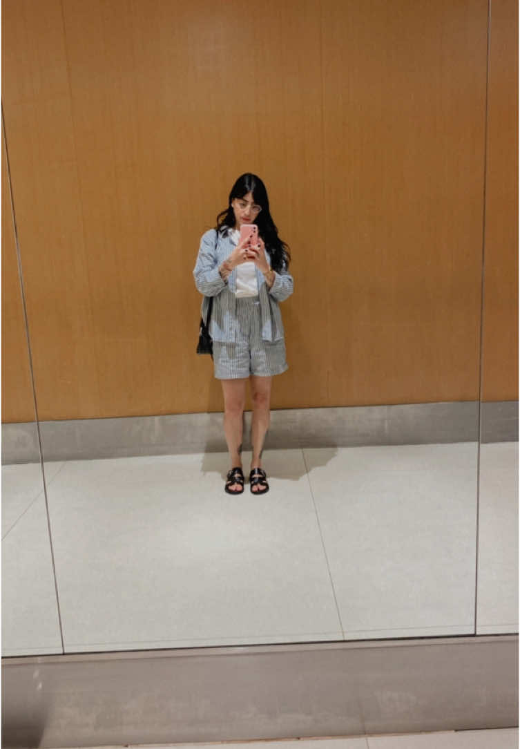 Que Deus me ensine a ser flor, mesmo quando todo o resto for espinho. #alone #foreveralone #fy #fyp #tiktok #heart 