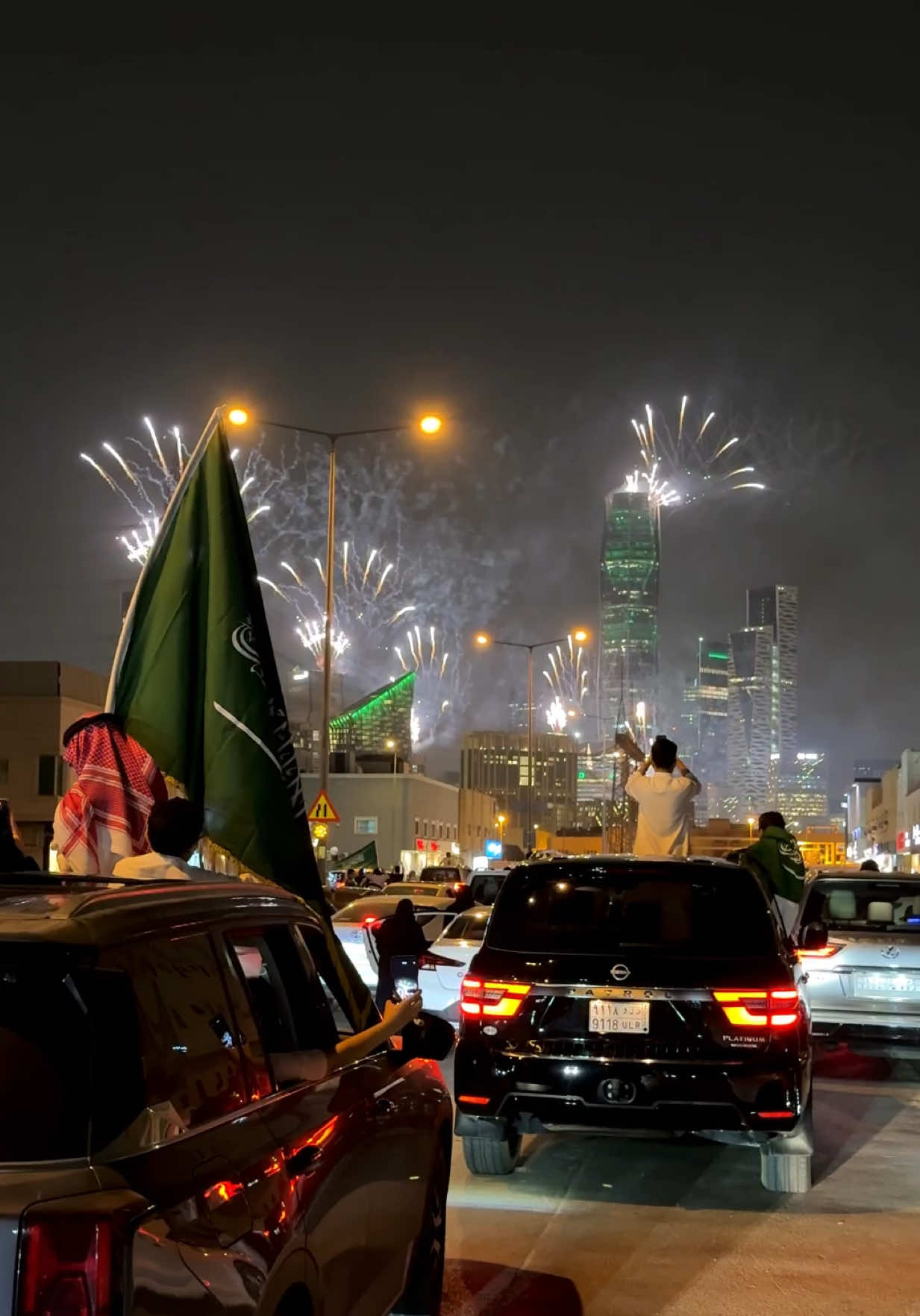 الألعاب النارية في الرياض اليوم خياال 🎆.                    #اليوم_الوطني_95 #عروض_اليوم_الوطني #العاب_نارية_كافد #العاب_نارية 
