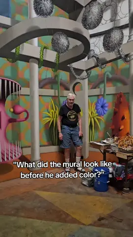 another day of me showing off my dad and his mural 🥰 #art #mural #aphasia #illusion #blackandwhite 