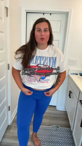 Shocked I’m even wearing this bold blue color leggings but they’re so flattering! Even for a mom with a pouch and insecurities! @Halara_official #halaraleggings #fallfashion #plussizefashion 