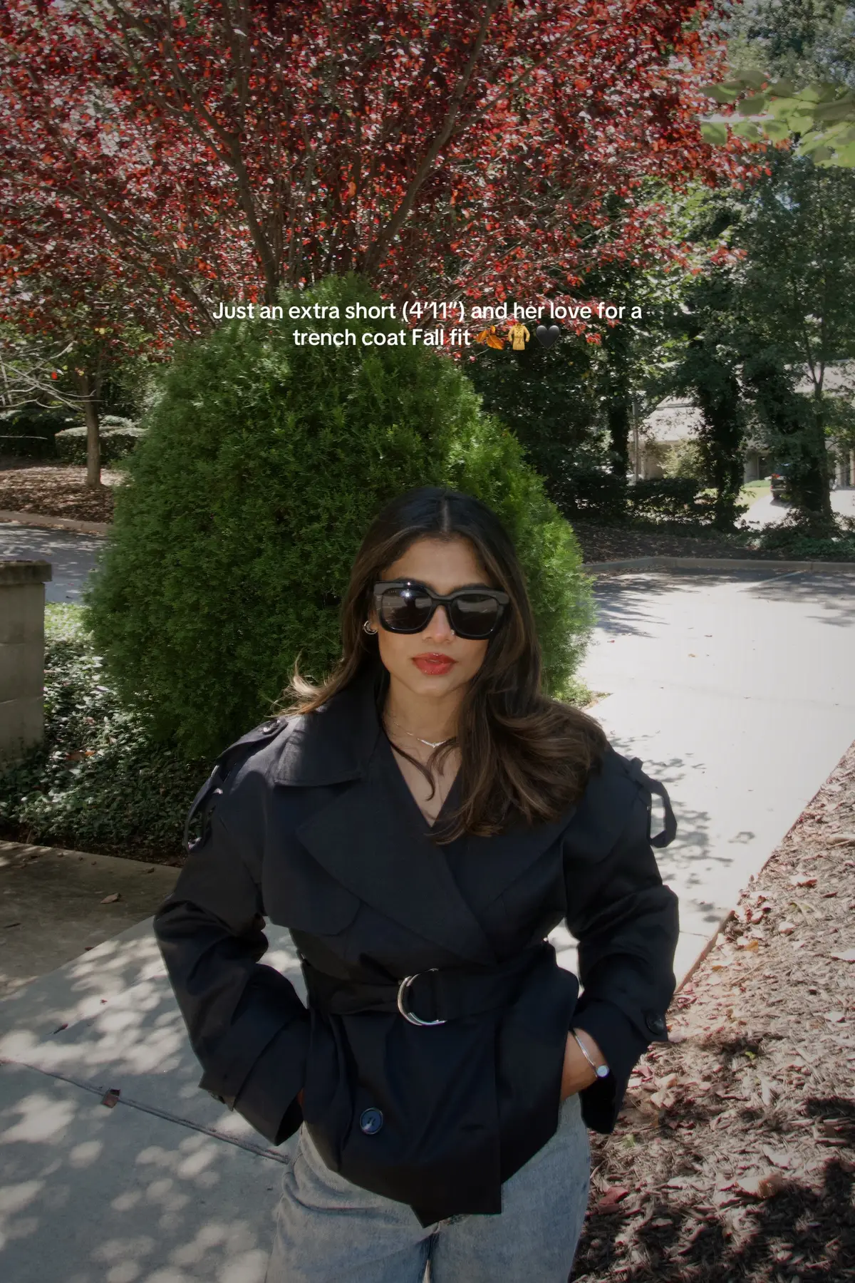 Extra short petite outfit idea for Fall ft my Amazon trench coat (mom friendly too!) 🖤🧥🍂 #shortgirlstyle #petite #fyp 