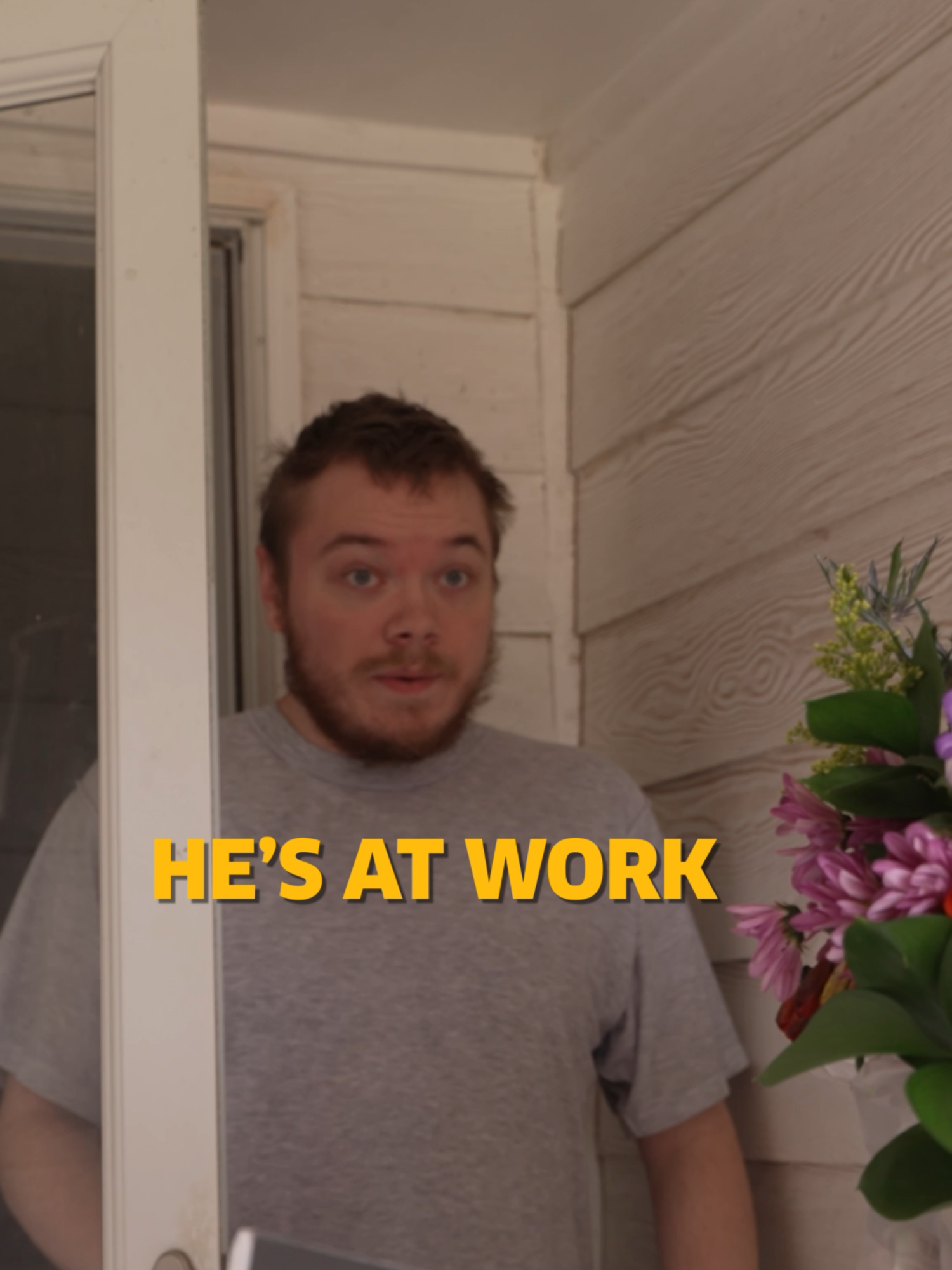 What happens when the winner isn't home? 🤔 Watch this special behind-the-scenes and use the link in our bio to get in it to win it for our next big giveaway!  #inittowinit #bigcheckenergy #sweepstakes #pchsweepstakes