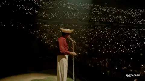 Bad Bunny - LA MuDANZA - No Me Quiero Ir de Aquí Una Más  #residenciabadbunny #nomequieroirdeaqui #badbunny 