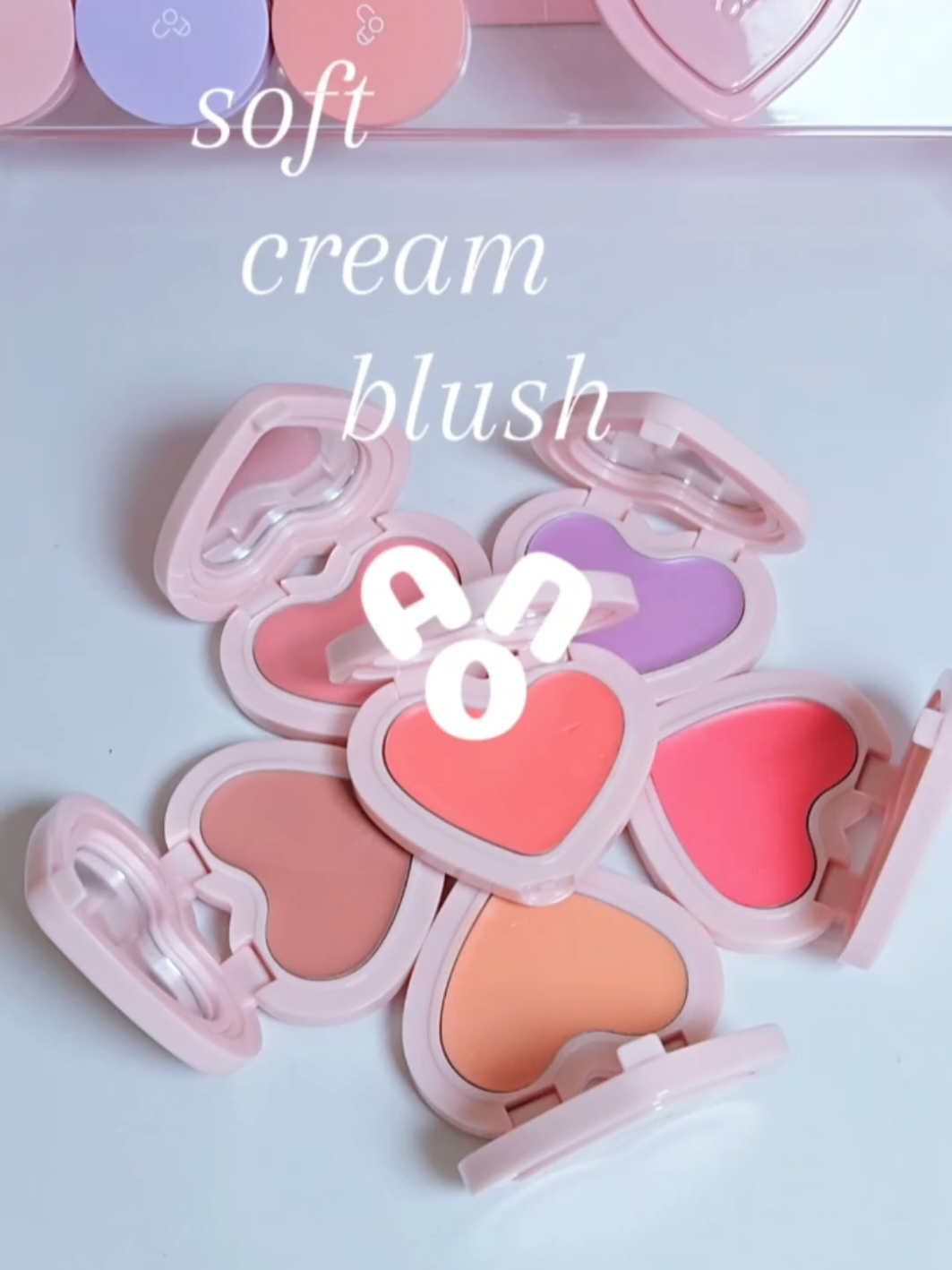 swatching @AOU Cosmetics  soft cream blushes  @HEMEKO  #grwm #blush #kbeauty #random #aesthetic 