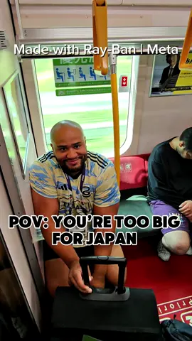 Too wide for Tokyo 😭 @raybanmeta #raybanmetapartner #RBMCP #raybanmeta 