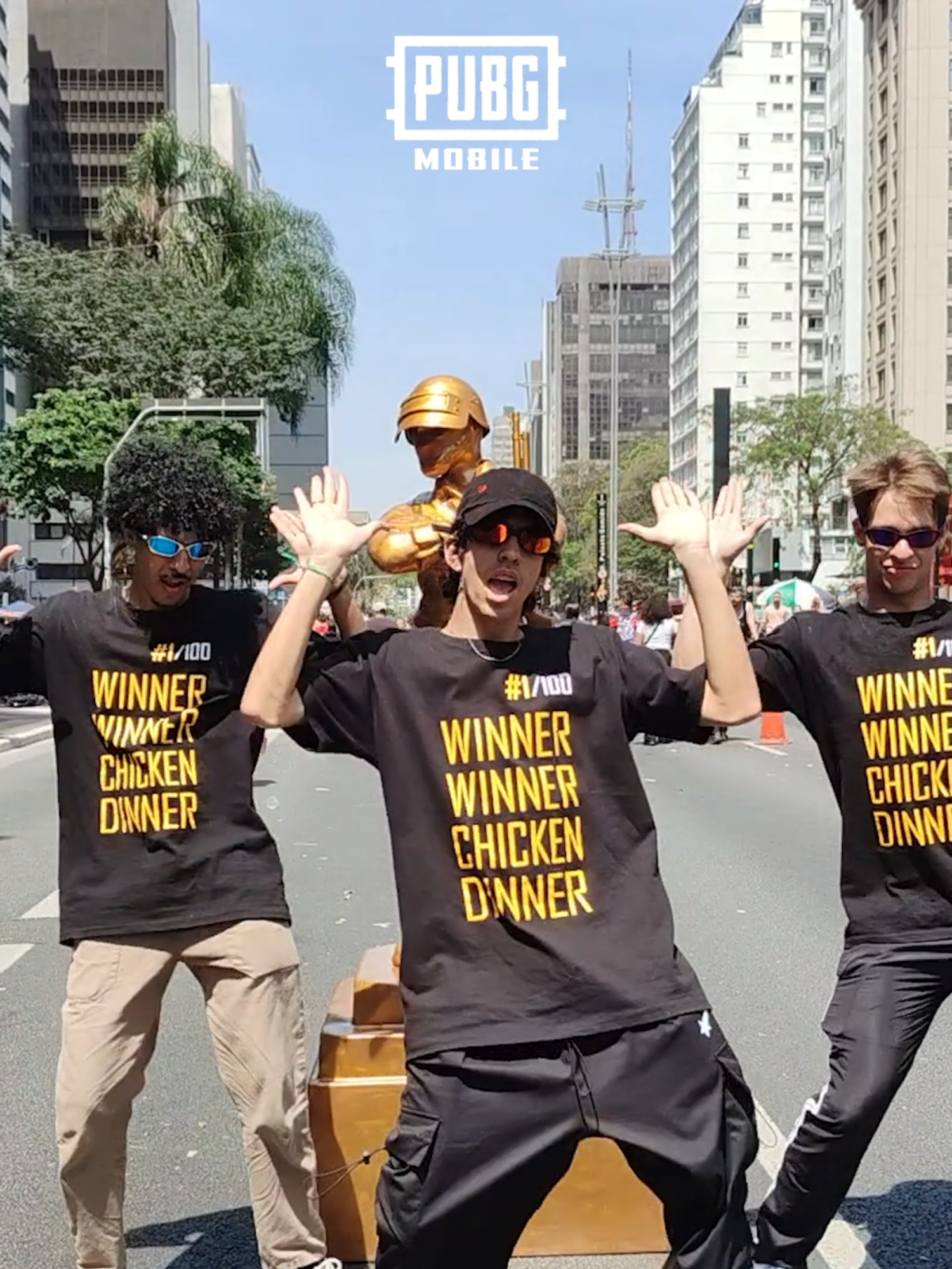 🎶Shake it to the max!🎶 O @warzonedg e o @newcrias já aprenderam a Dança da Vitória do RP A15, mas você não precisa decorar os movimentos para dançar junto! 😎 Adquira o Royale Pass, suba de nível e garanta essa dança no jogo hoje mesmo! ✨ #PUBGMOBILEBR