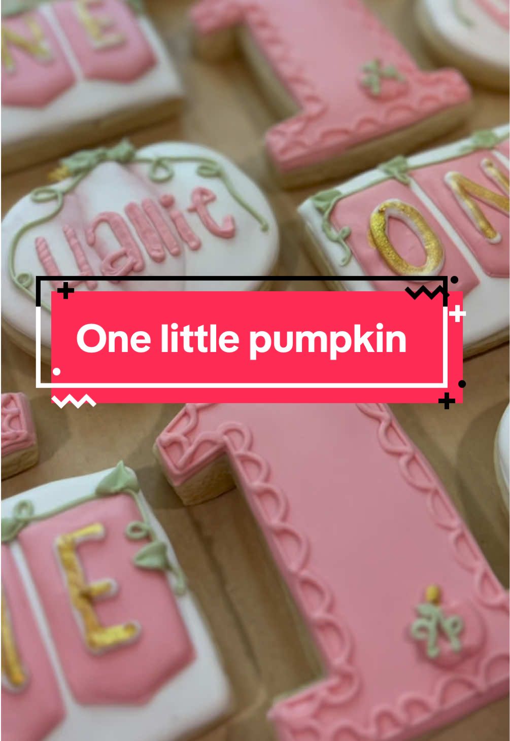 Jealous that I don’t have a Halloween baby🥲 I love Halloween/fall theme parties! #pumpkin #firstbirthday #sugarcookies #custom #baking 
