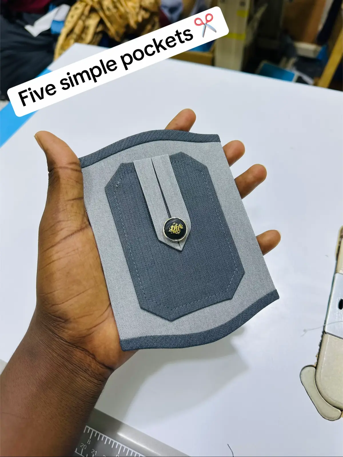 Five simple pockets #ybuclothing #goviral #malitiktok🇲🇱 #trendingvideo #fyp #bamakomali🇲🇱 #camaroontiktok🇨🇲 #burkinatiktok🇧🇫🇧🇫🇧🇫❤️ #nigeriantiktok🇳🇬 #libya🇱🇾 #togolais228🇹🇬 #sudanese_tiktok #trendingsound #pocket #saudiarabia🇸🇦 #gabon🇬🇦 #dubai #ghanatiktok🇬🇭 #benintiktok🇧🇯 