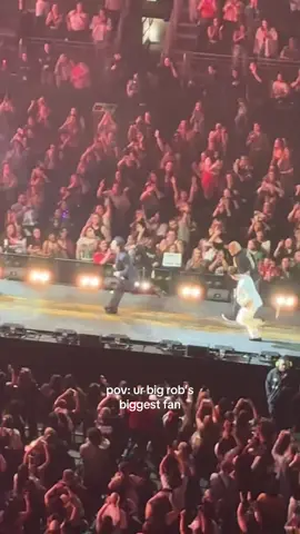 I LOVE U BIG ROB 🦅🦅🦅🦅 #jonasbrothers 