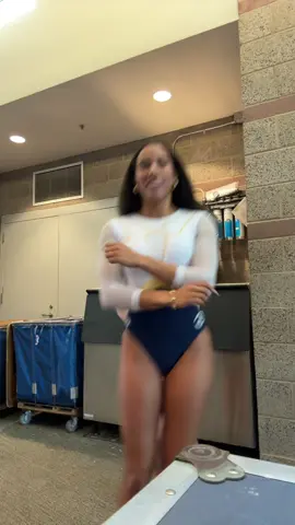 Shout out Stacey #mediaday #ucdavis #gymnastics #fyp #makemefamous 