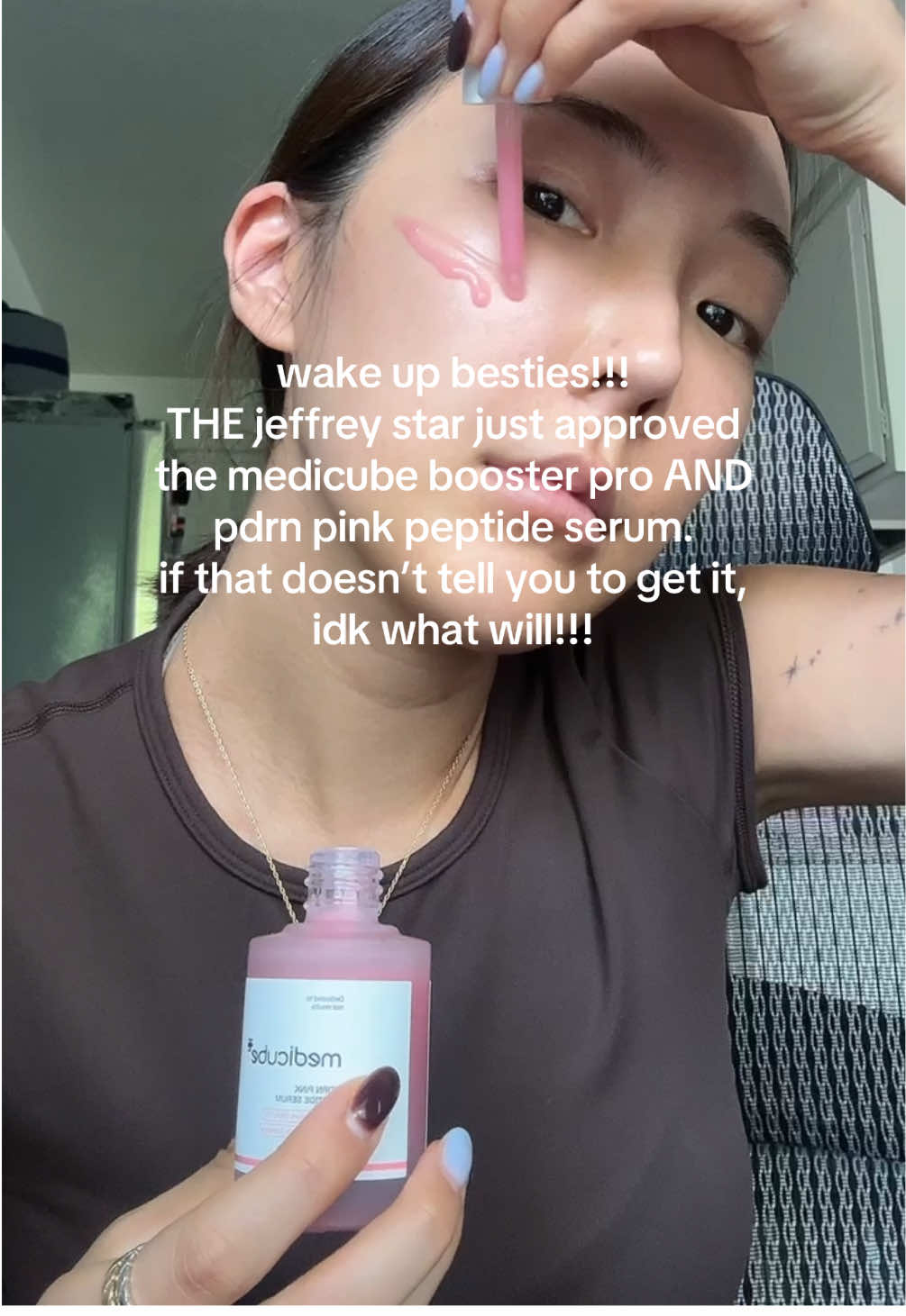 having bangs is such a humbling experience 99% of the time anyway wake up besties because jeffrey star just gave the OK to the booster pro AND the pdrn pink peptide serum 💞@medicube global @medicube_official_shop #medicube #boosterpro #glasskin #kyliejennerdevice  #Jeffreestarreview 