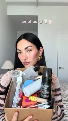 @SALT & STONE @Youth To The People @Kosas @Bondi Sands @rhode skin @Glossier @burtsbeesUSA @THE OUAI @Kevyn Aucoin @diptyque Paris 