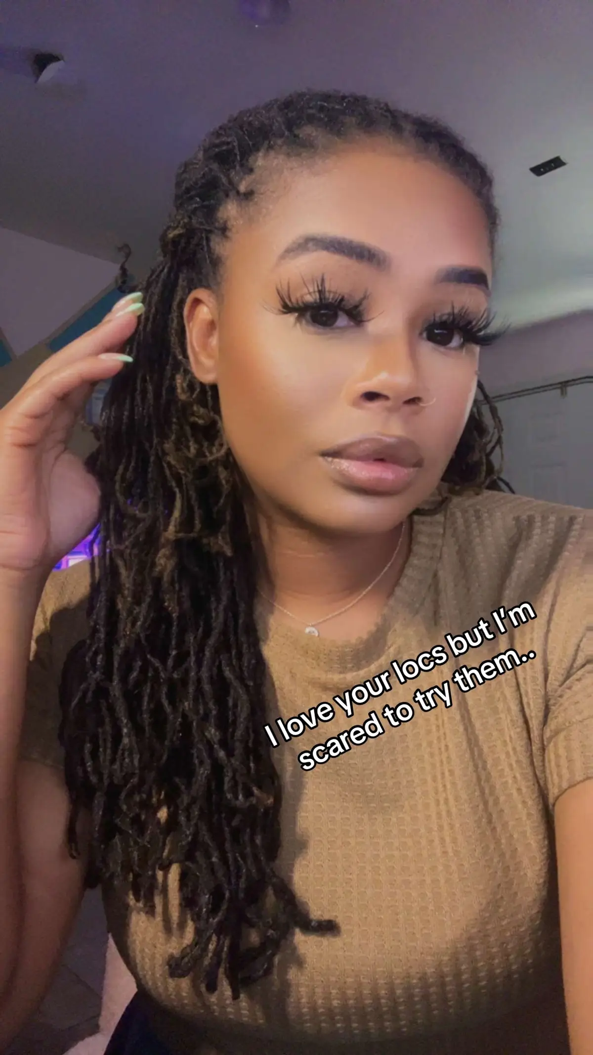 What you scared of sis? #locstyles #microlocs #girlswithlocs #locs 